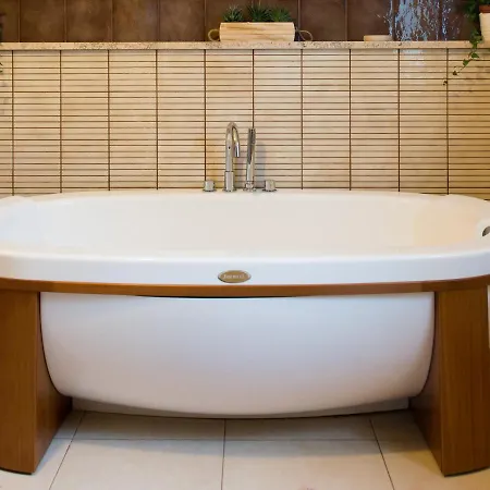 Vista Allegra Pagoda - Con Piscina Willa